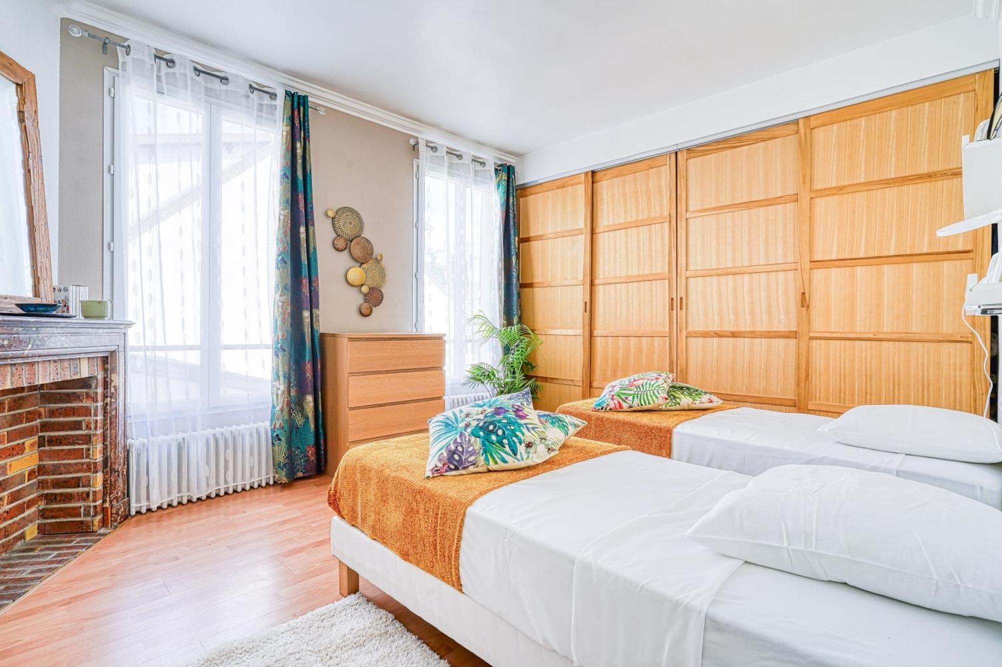 Greg & Theo'S Hotel Fontenay-sous-Bois Bagian luar foto